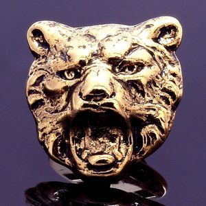 Designed by "Giovanni" Lion Tie-Tag Pin